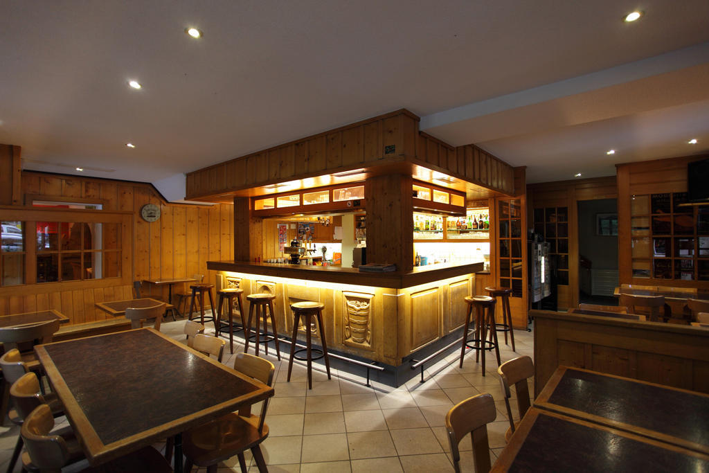 Hotel Restaurant Le Gietroz Le Châble Exterior foto